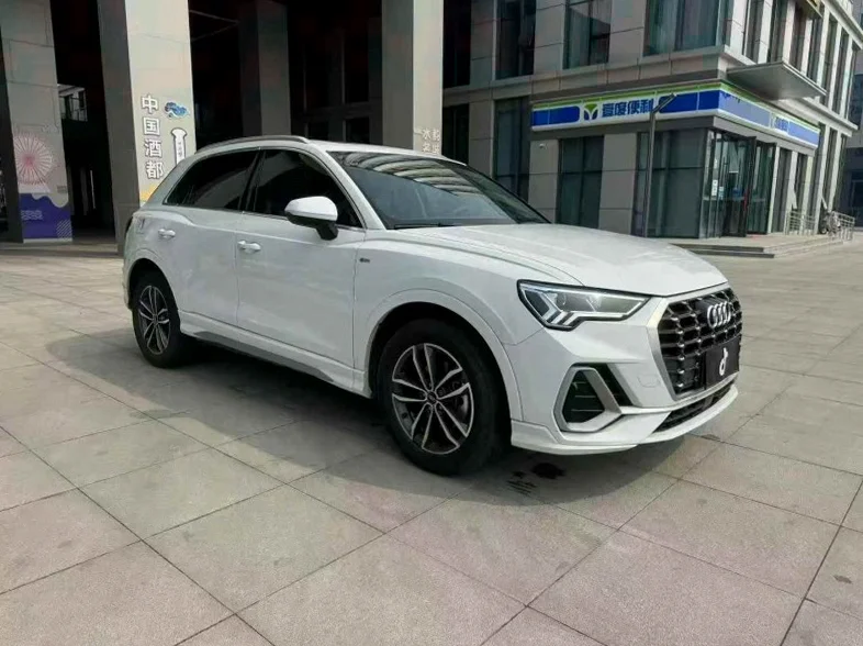 奥迪Q3 正面外观三