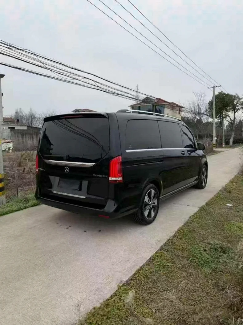 奔驰V 内饰后排