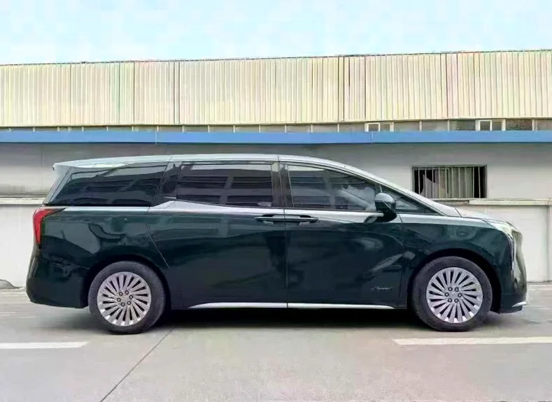 别克新世纪 正面外观二