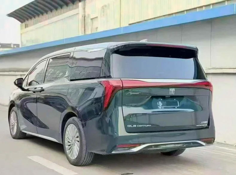 别克新世纪 内饰后排