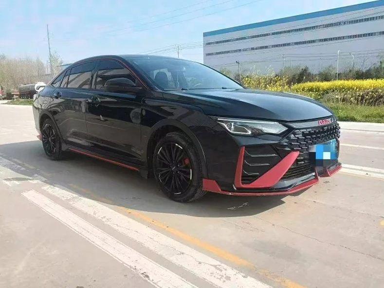 东风奕炫 正面外观三