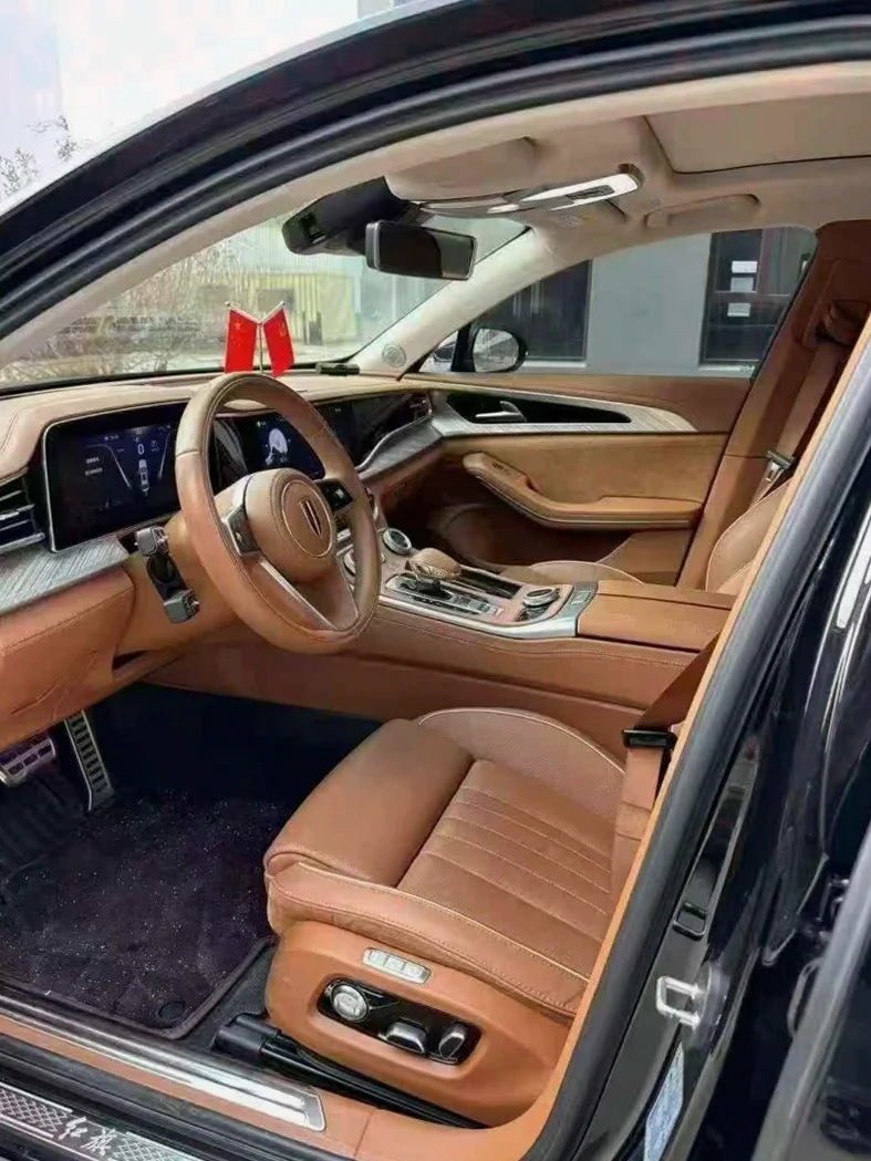 红旗H9 后面外观二