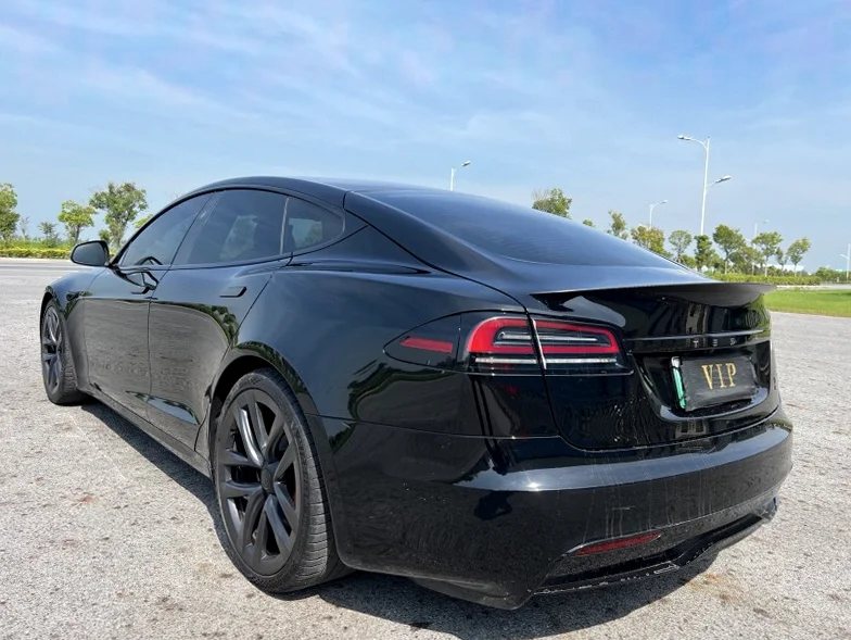 特斯拉MODEL 后面外观三