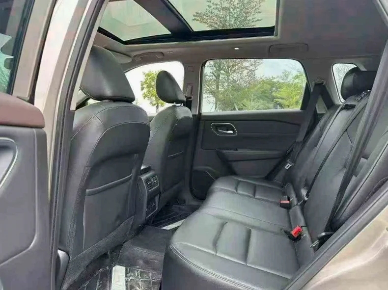 日产奇骏 后面外观三