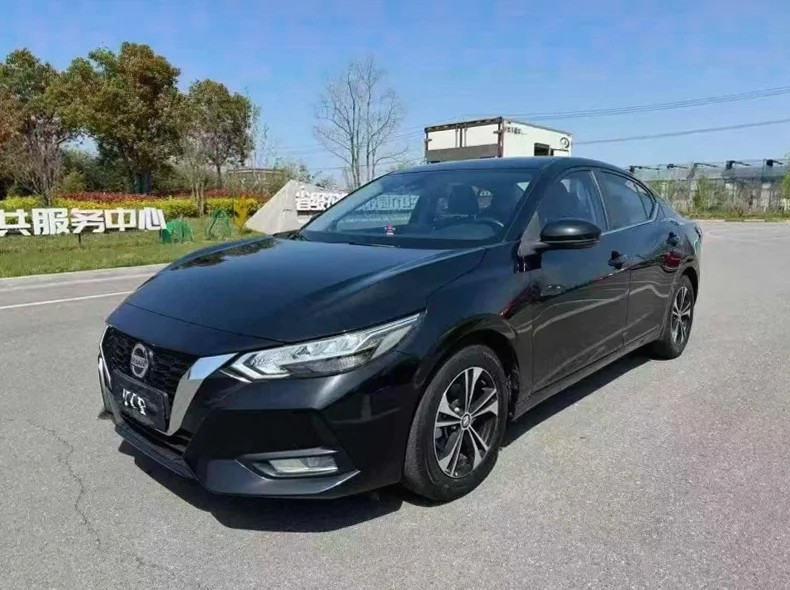 日产轩逸 正面外观三