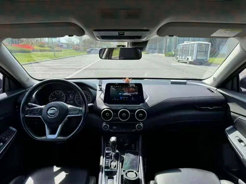 日产轩逸 后面外观三