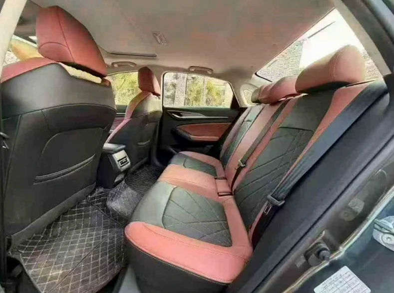 长安汽车逸动 后面外观二