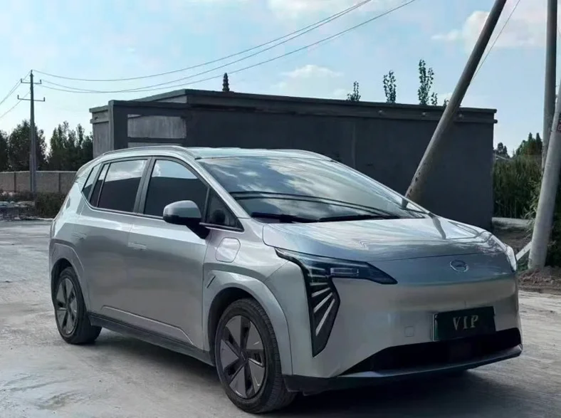 传祺埃安Y 正面外观三