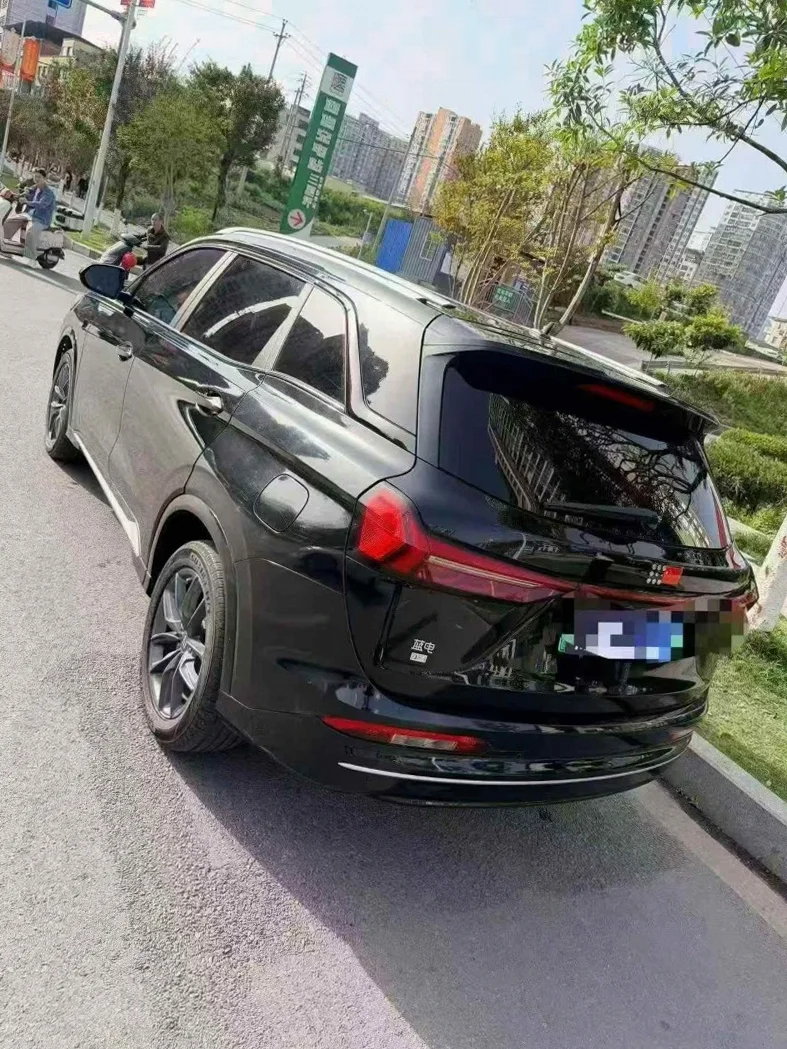 东风蓝电E5 后面外观二