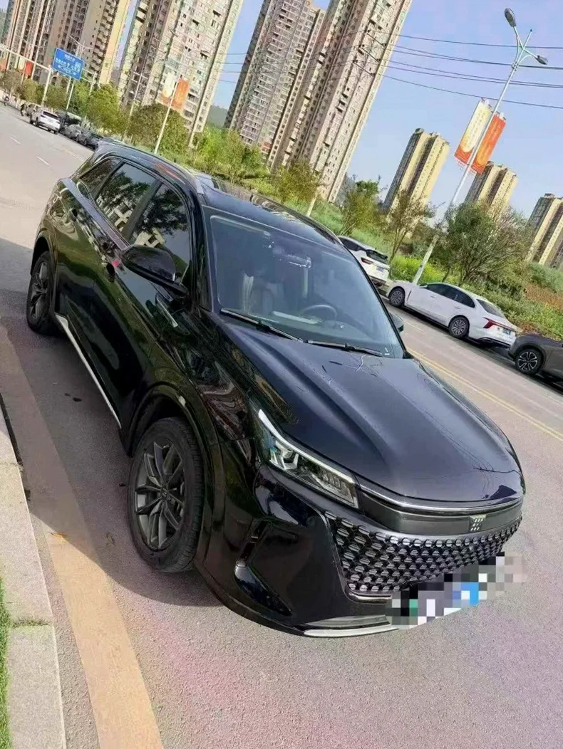 东风蓝电E5 正面外观二