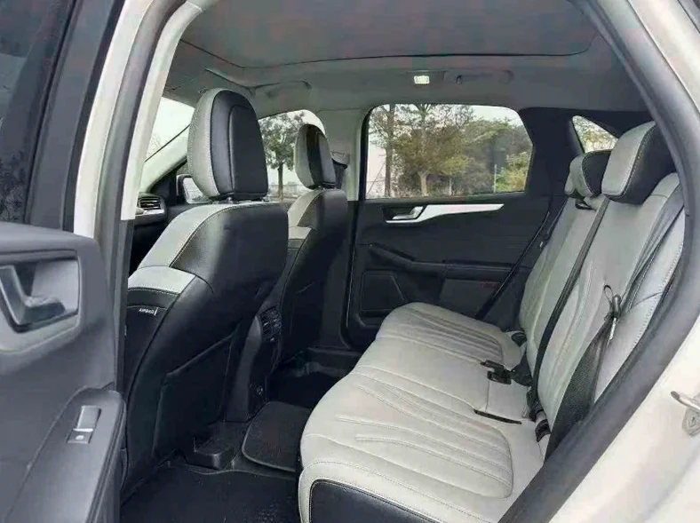 福特锐际 后面外观二