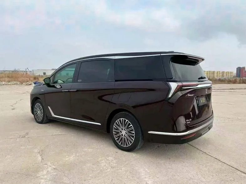 别克GL8 内饰前排