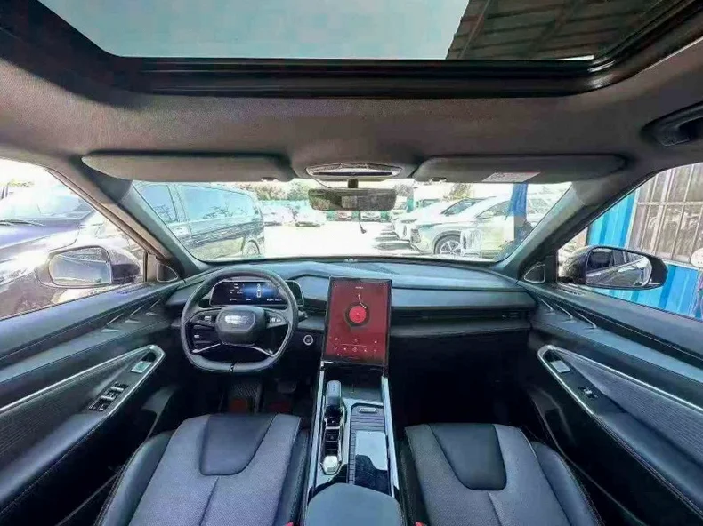 吉利博越 后面外观二