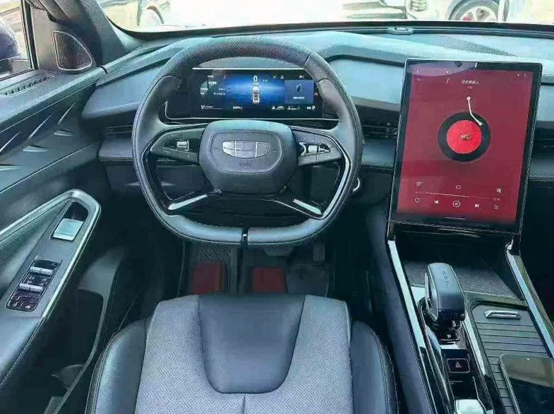 吉利博越 后面外观一