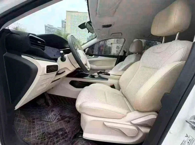 凯翼昆仑 后面外观一