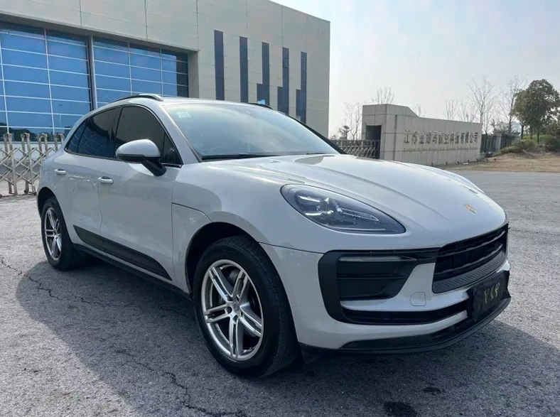 保时捷Macan 正面外观二