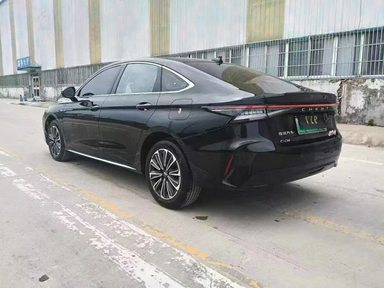 奇瑞风云 内饰前排