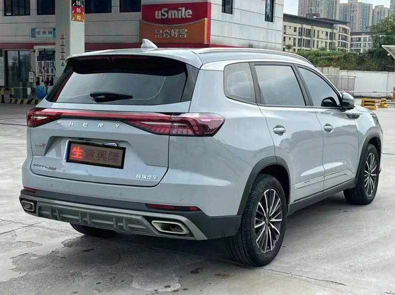 奇瑞瑞虎 内饰前排