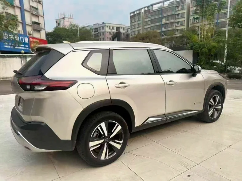 日产奇骏 内饰前排