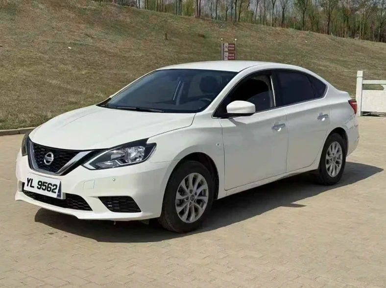 日产轩逸 正面外观三