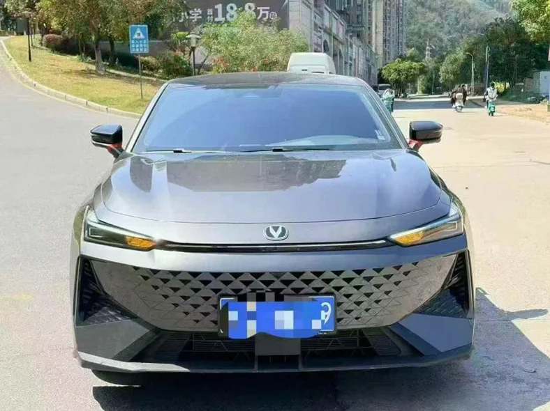 25年长安UNI-V 1.5T顶配