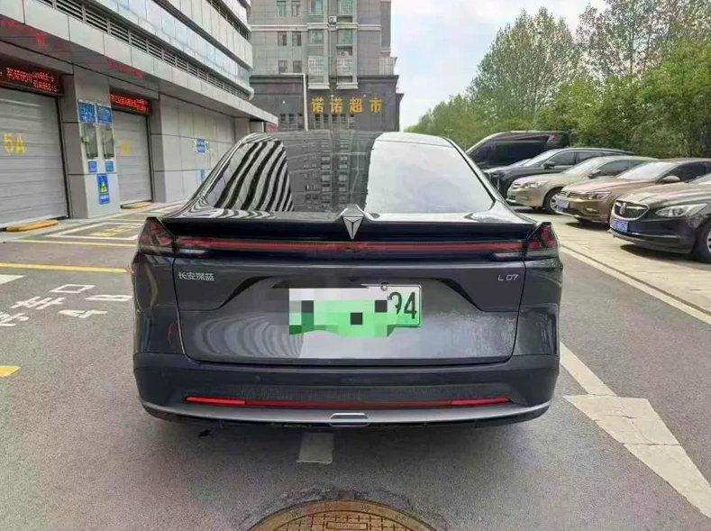 长安汽车深蓝 内饰后排