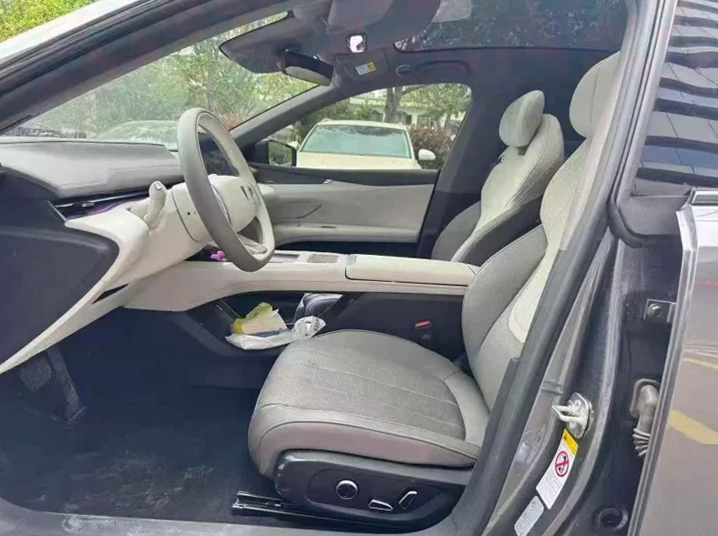 长安汽车深蓝 后面外观一