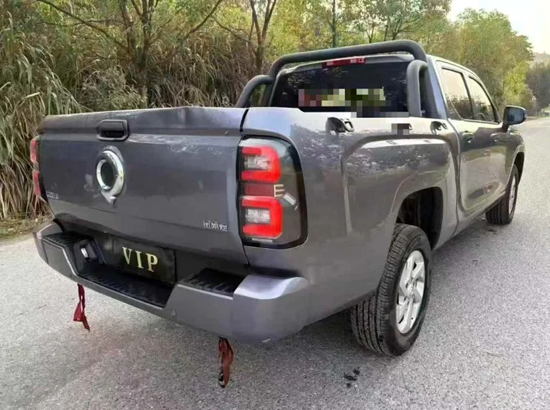 长城汽车炮 内饰前排