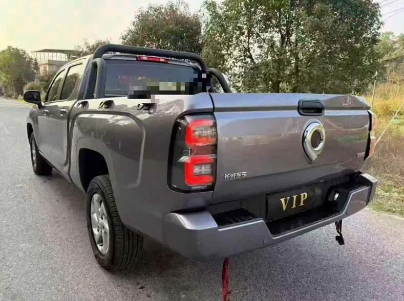 长城汽车炮 内饰后排