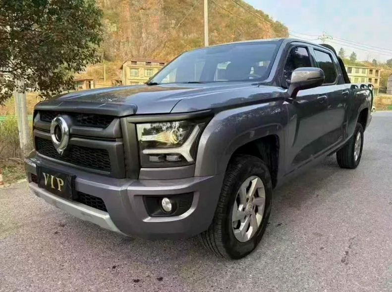 长城汽车炮 正面外观二