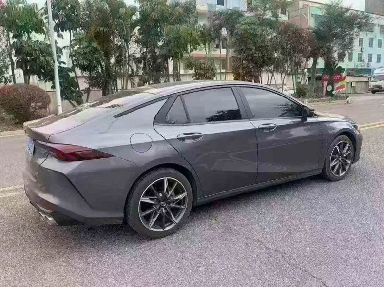 传祺影豹 内饰后排