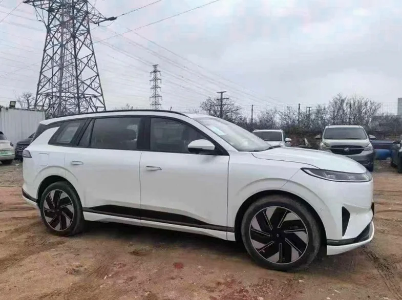 东风奕派 正面外观二