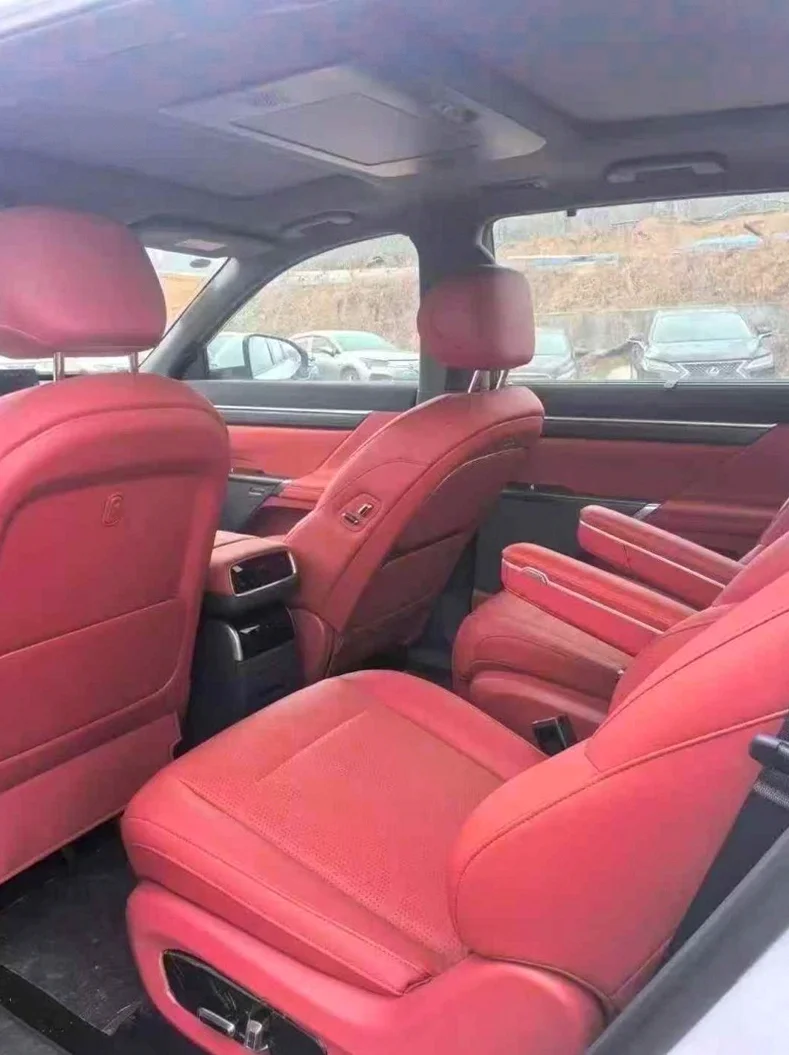 东风奕派 后面外观一