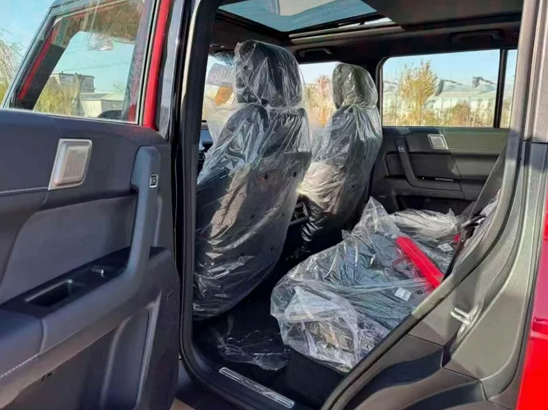 奇瑞ICAR 后面外观一