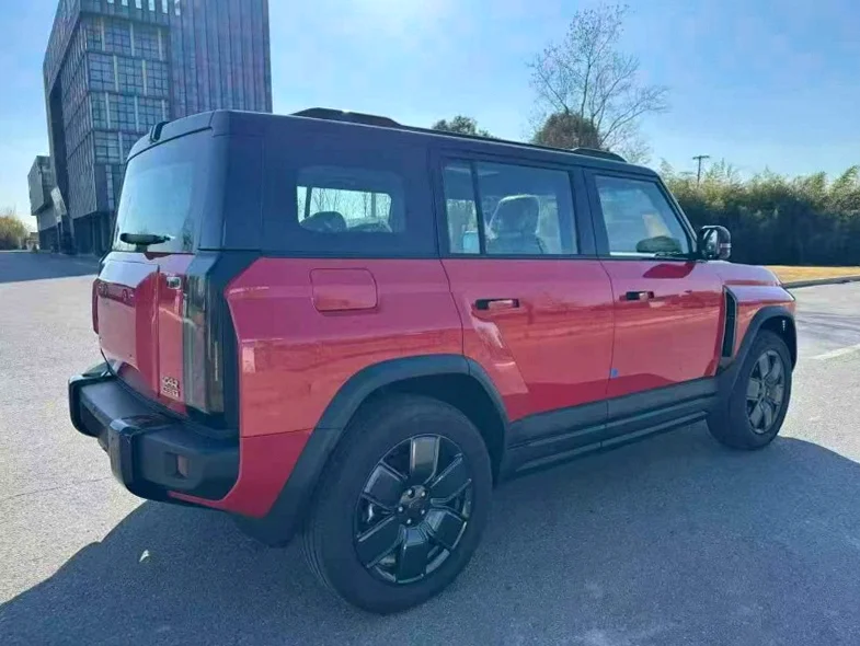 奇瑞ICAR 内饰后排