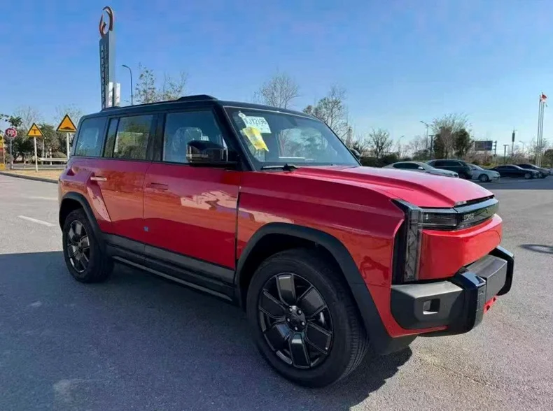 奇瑞ICAR 正面外观二