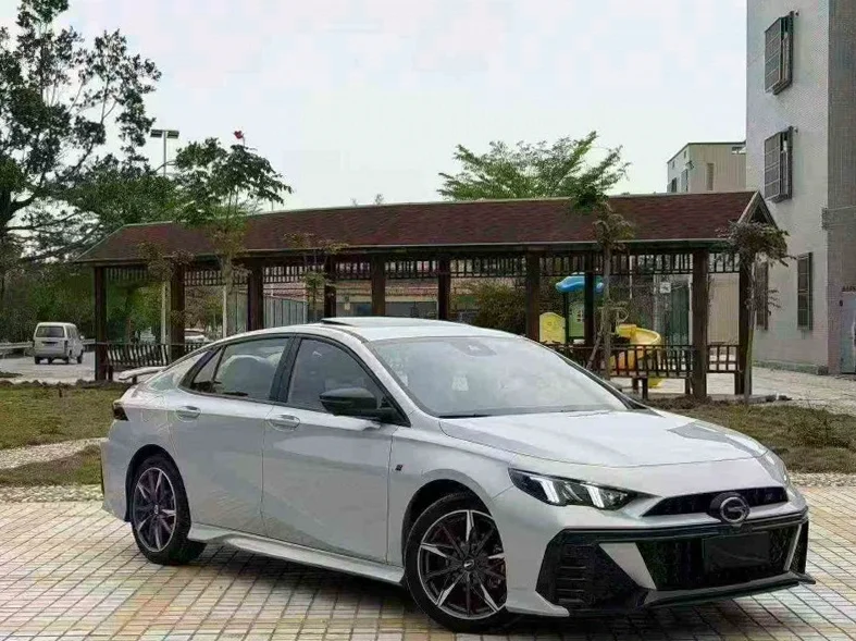 传祺影豹 正面外观二