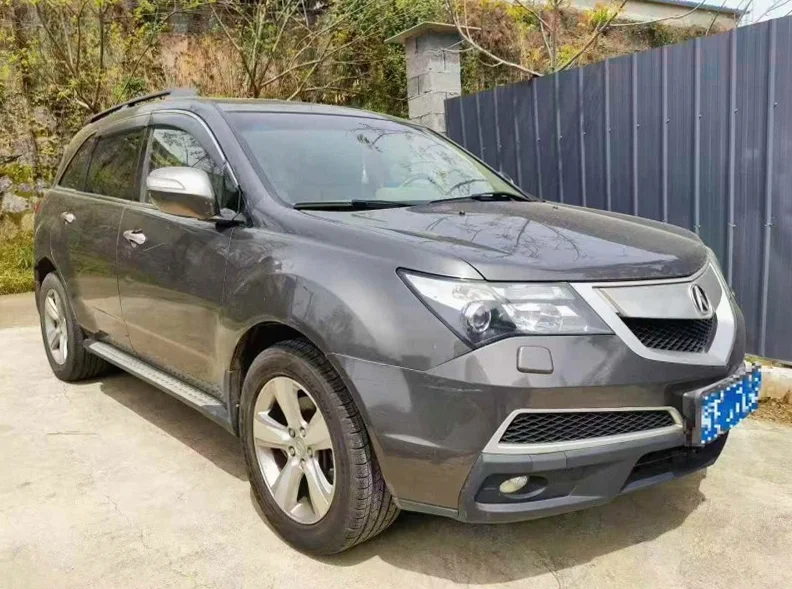 讴歌MDX 正面外观三