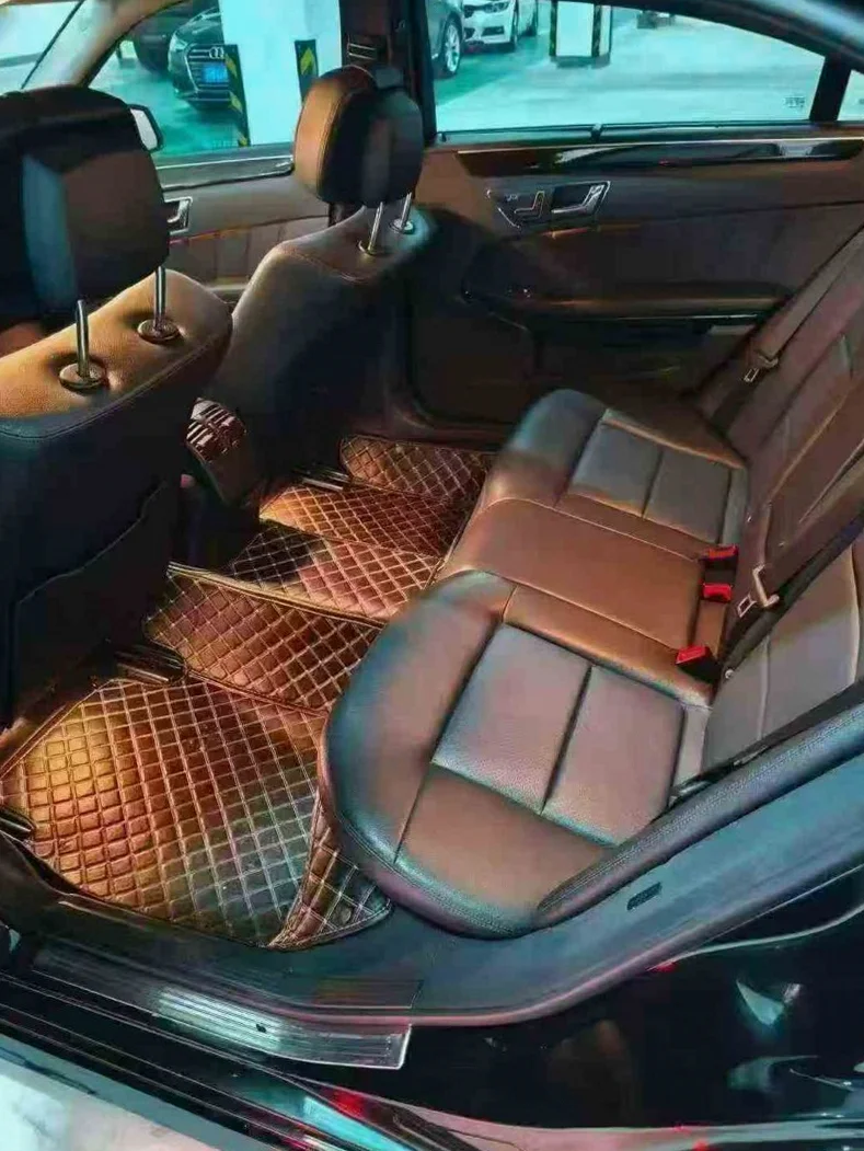 奔驰E 后面外观三