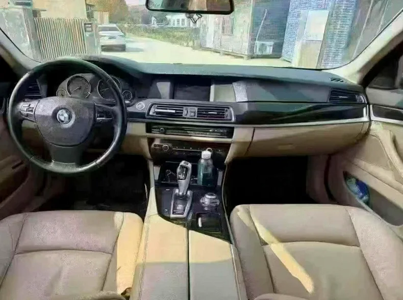 宝马5系 后面外观二