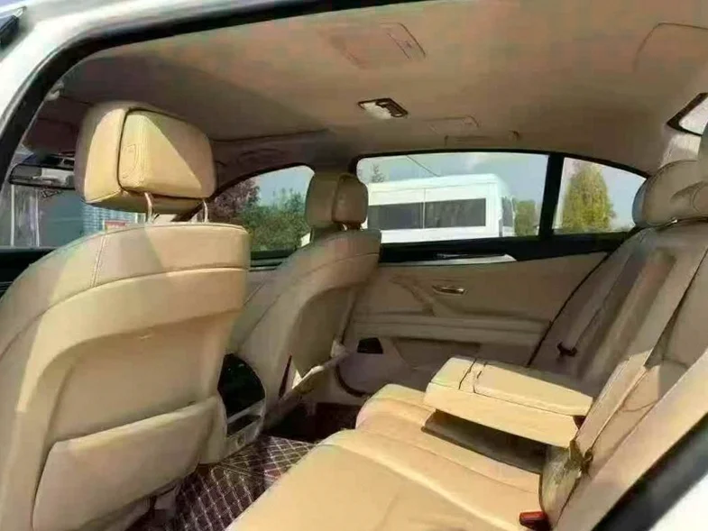 宝马5系 后面外观三