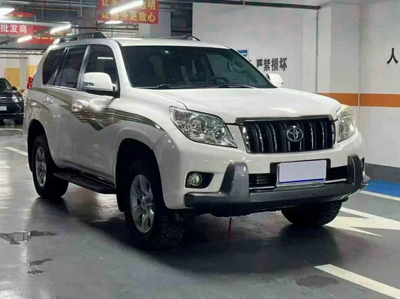 丰田普拉多 正面外观三