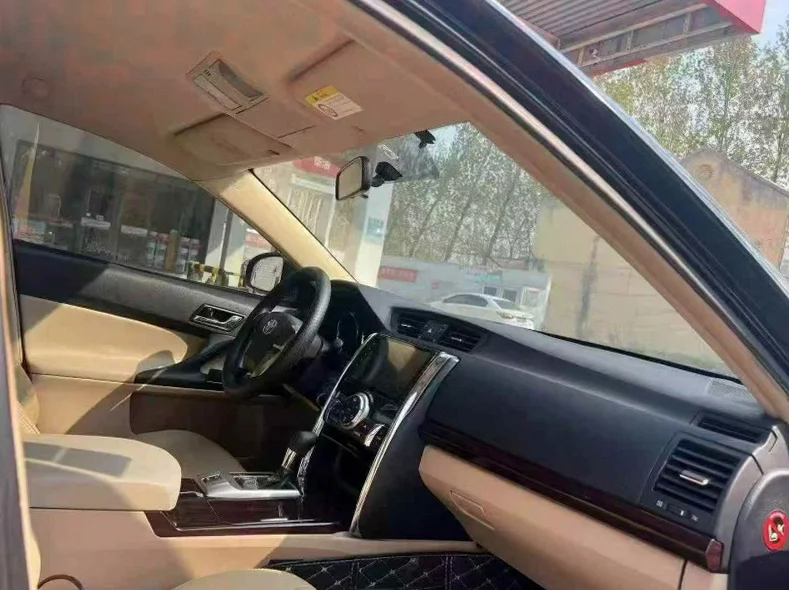 丰田锐志 后面外观一