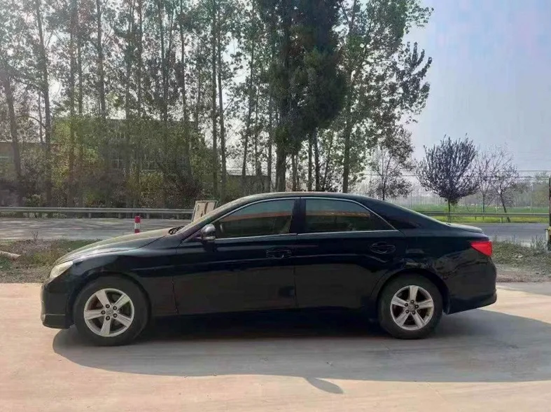 丰田锐志 内饰前排