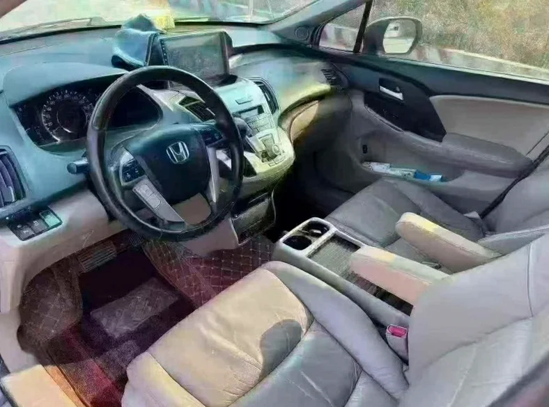 本田奥德赛 正面外观三