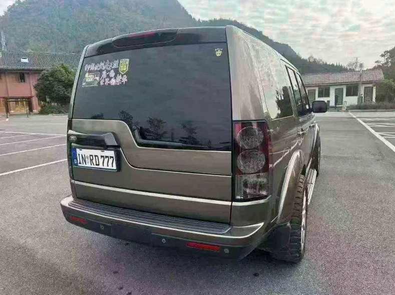 路虎发现 内饰后排