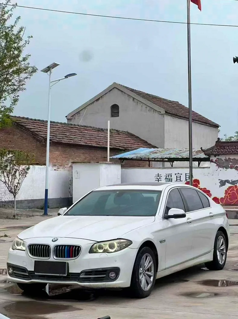 宝马5系 正面外观二