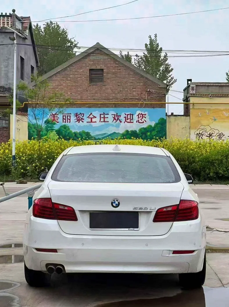 宝马5系 内饰后排