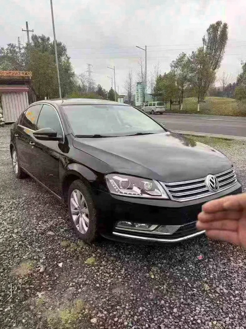 大众迈腾 正面外观二