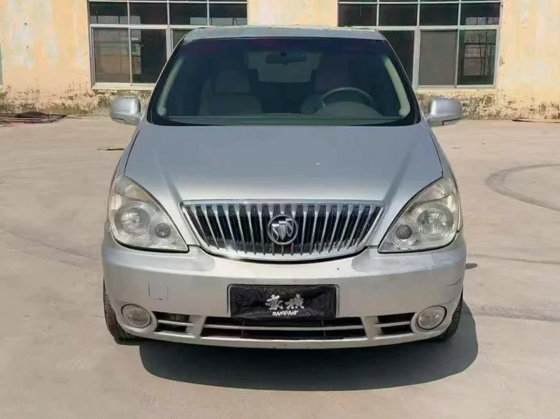 14年别克GL8路尊2.4排量7座商务